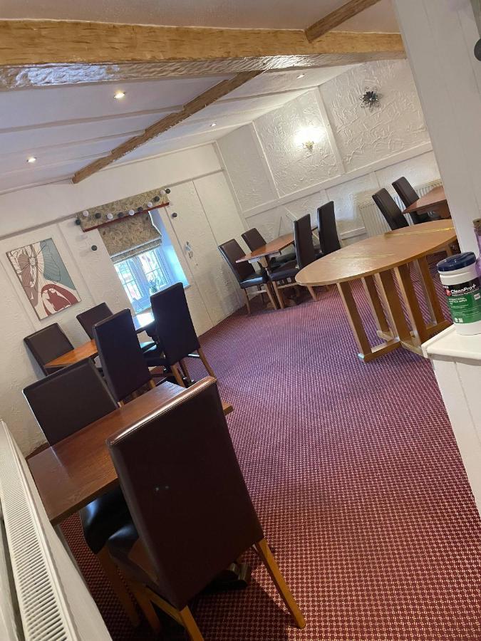 The Glan Yr Afon Inn Holywell  Esterno foto