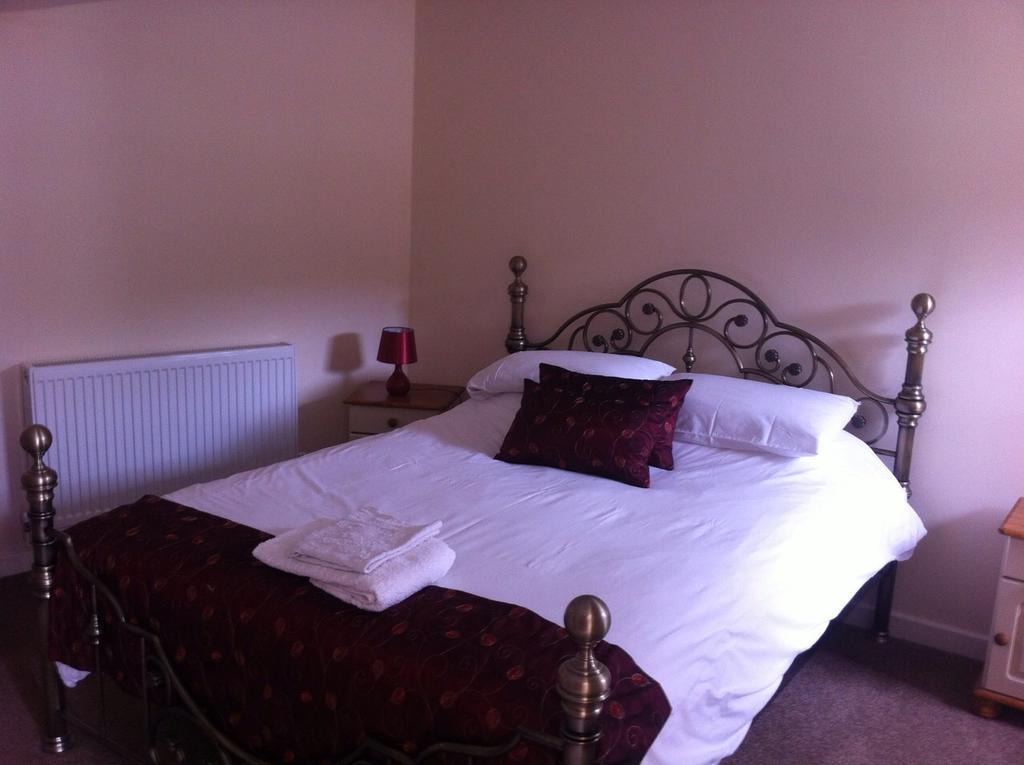 The Glan Yr Afon Inn Holywell  Camera foto