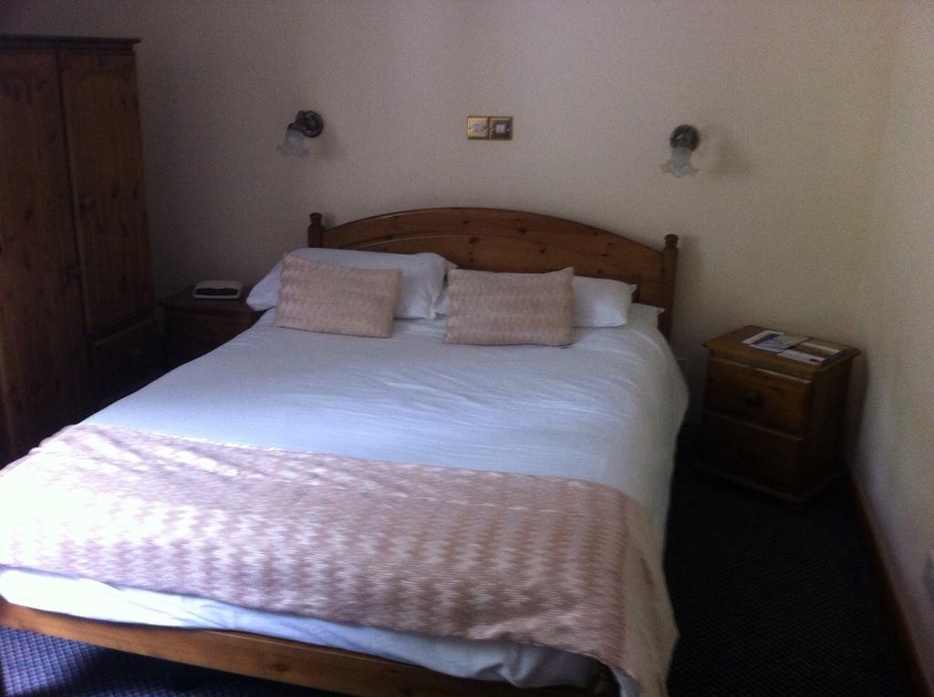 The Glan Yr Afon Inn Holywell  Camera foto