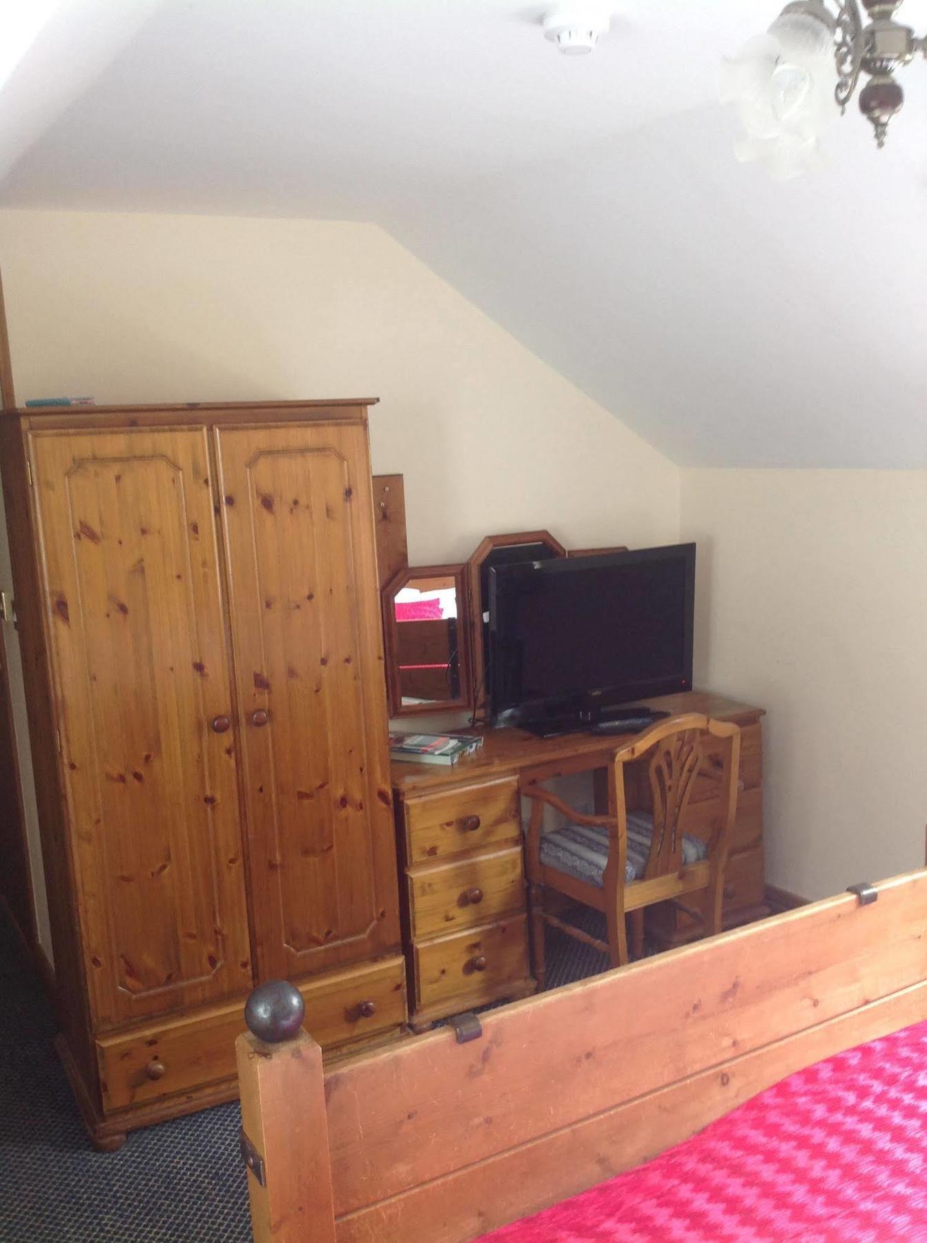 The Glan Yr Afon Inn Holywell  Esterno foto